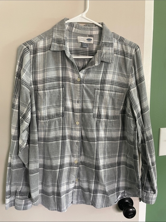 Old Navy Tops - Old Navy Gray Plaid Long-Sleeve Button-Down Shirt